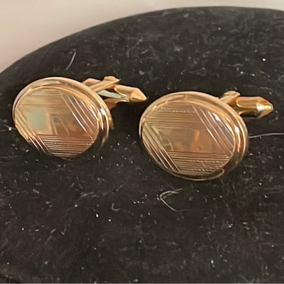 Antique unsigned/ 1/20 14k GF-gold filled-engravable oval cuff links - Picture 4 of 15